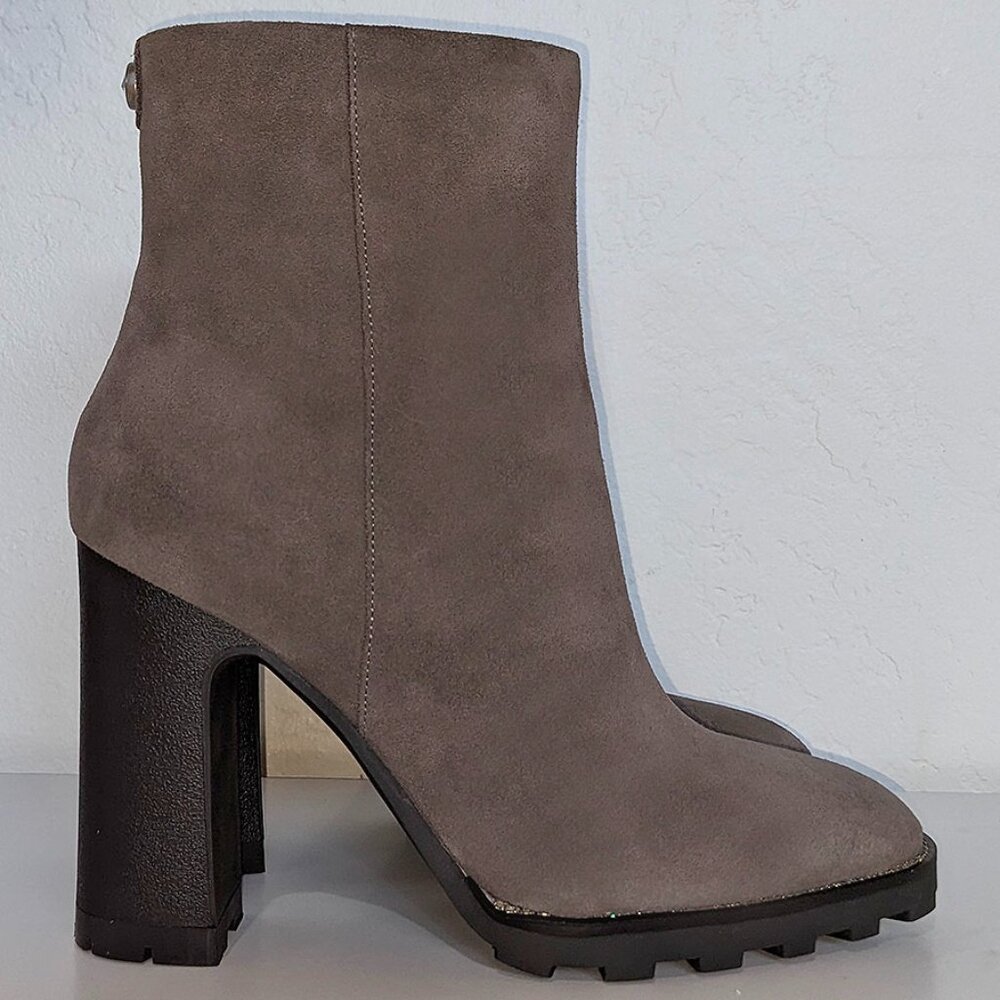 Bootie Embellished Rhinestones from Karl Lagerfeld Paris / Size 8 - Picture 10 of 10